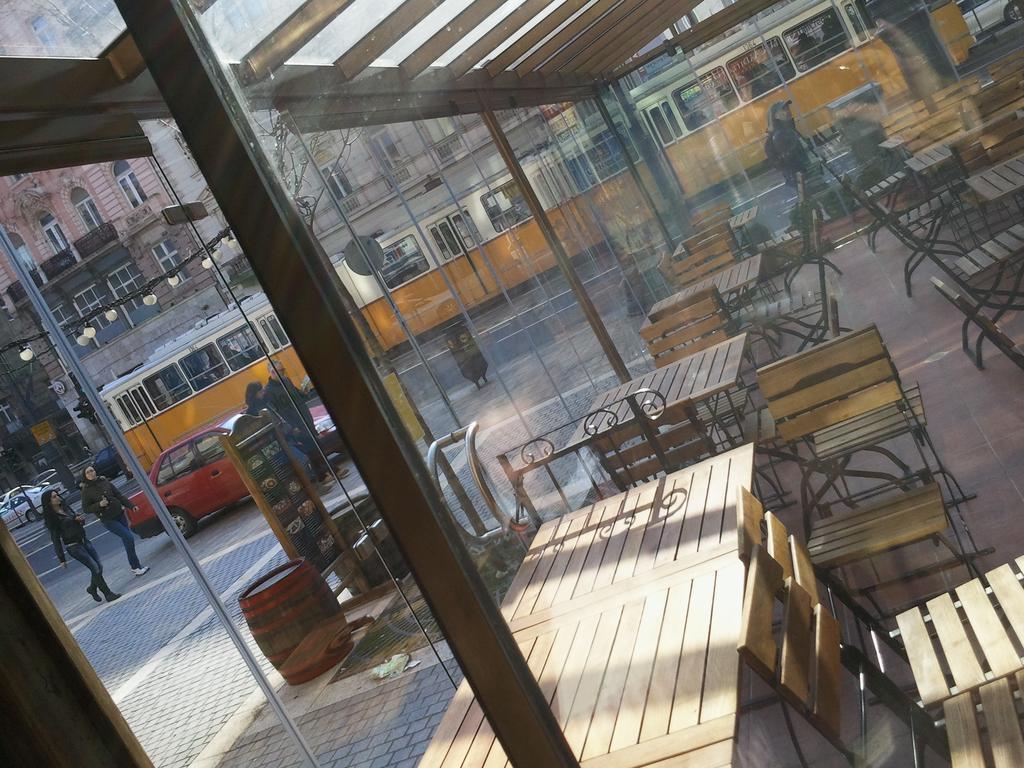Pulse Jackquaters Budapeste Exterior foto
