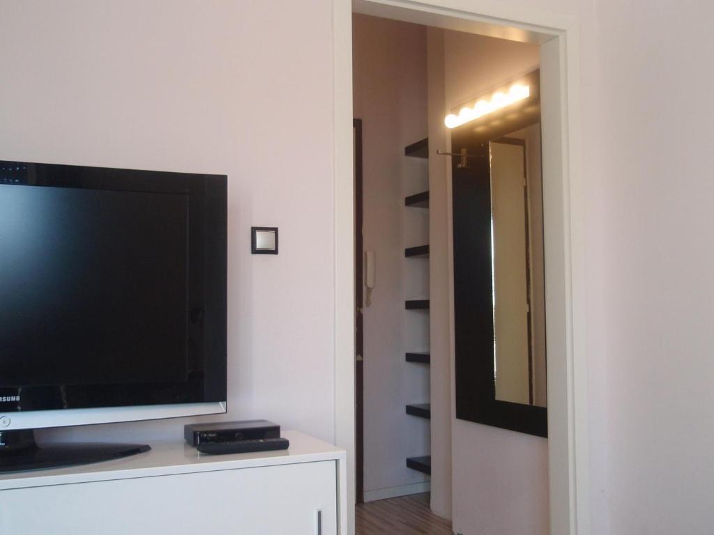 Pulse Jackquaters Budapeste Quarto foto